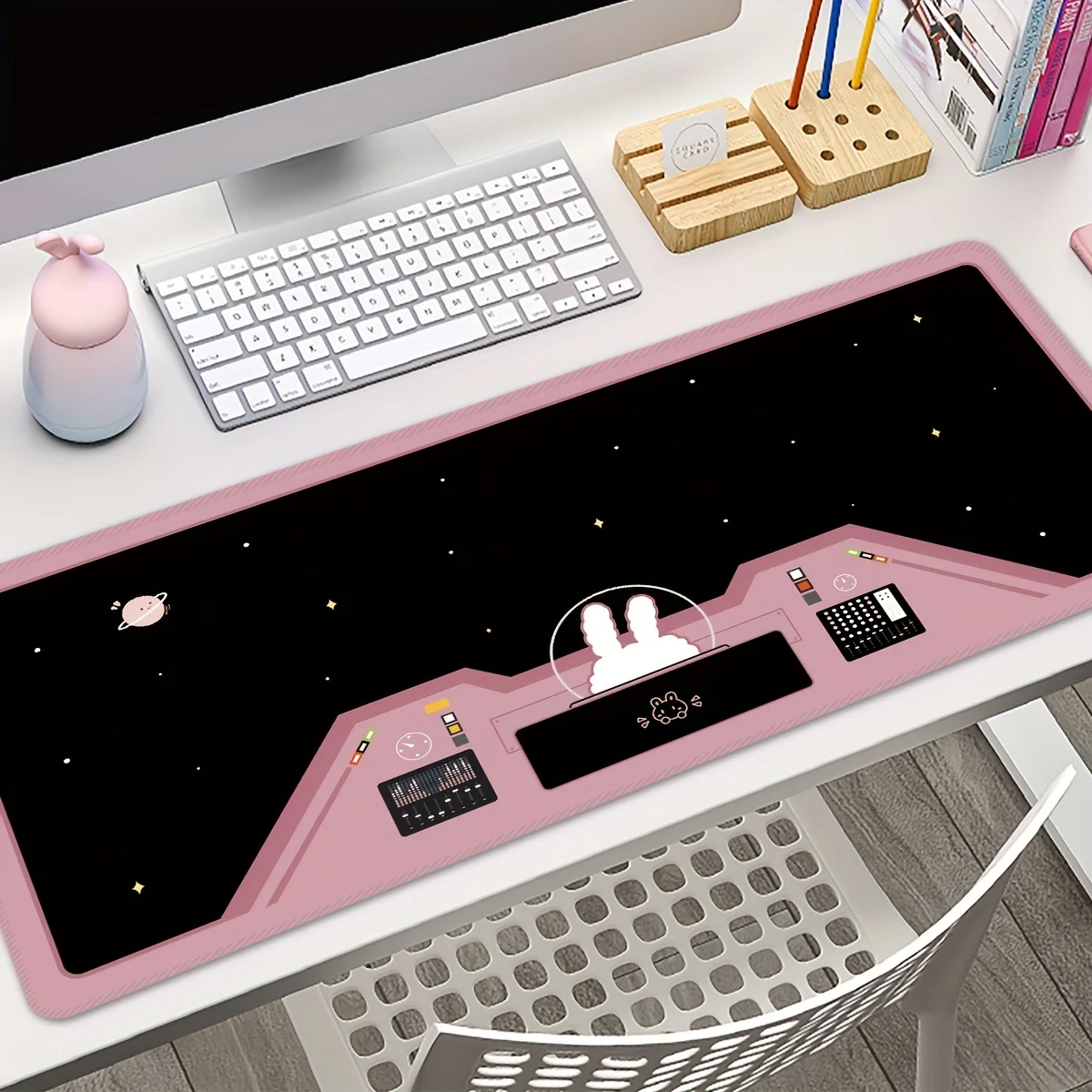 Large Space Rabbit Astronaut G - Desk Setup Pink recensie en prijs