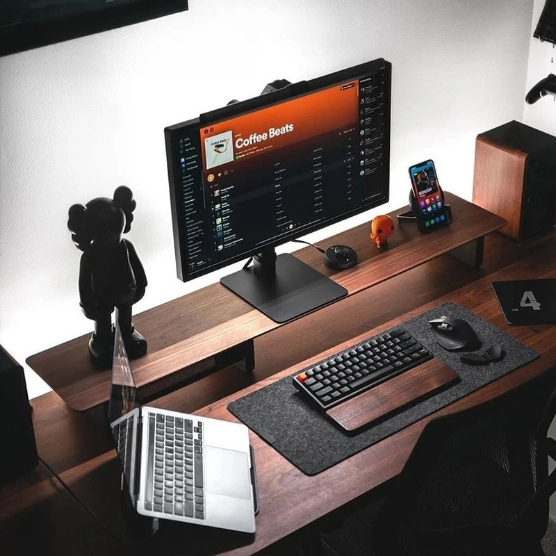 Solid Walnut Monitor Stand-Erg - Desk Setup Workspace recensie en prijs